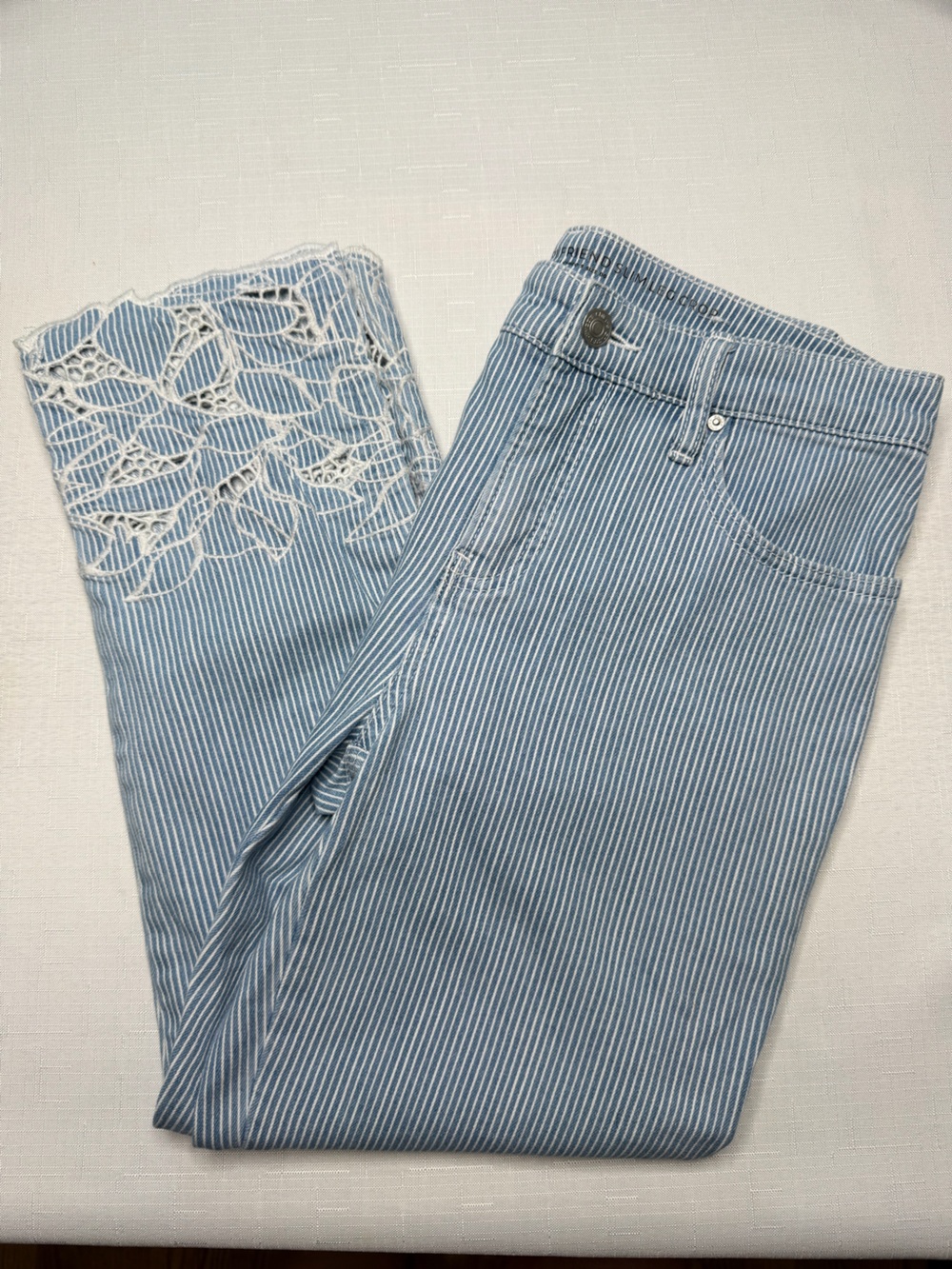 Chico’s So Slimming Girlfriend Slim Leg Crop Railroad Stripe Crochet Pants (2)